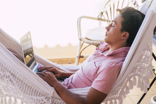 Découvrez notre sélection de hamacs bébé pour son confort